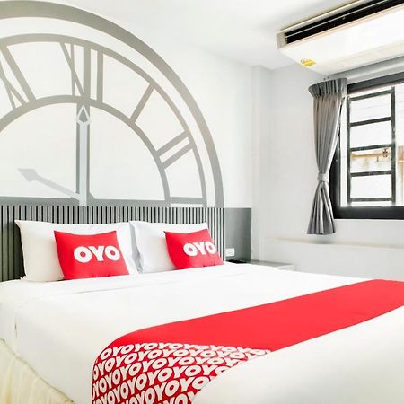 Oyo 501 At Night Hostel Phuket Εξωτερικό φωτογραφία