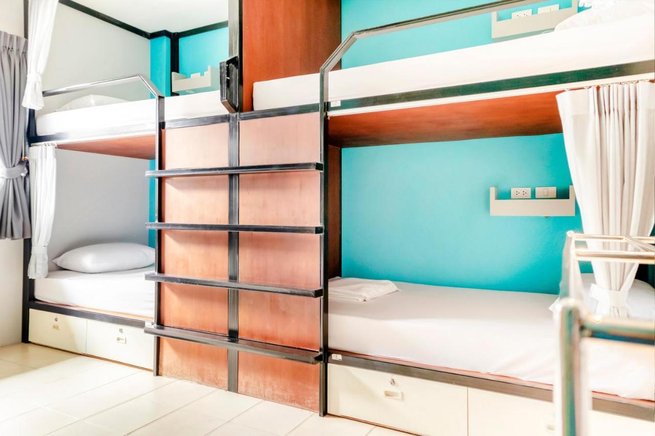 Oyo 501 At Night Hostel Phuket Εξωτερικό φωτογραφία