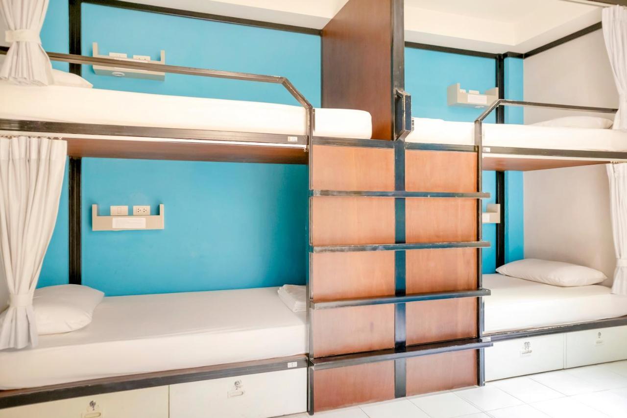Oyo 501 At Night Hostel Phuket Εξωτερικό φωτογραφία
