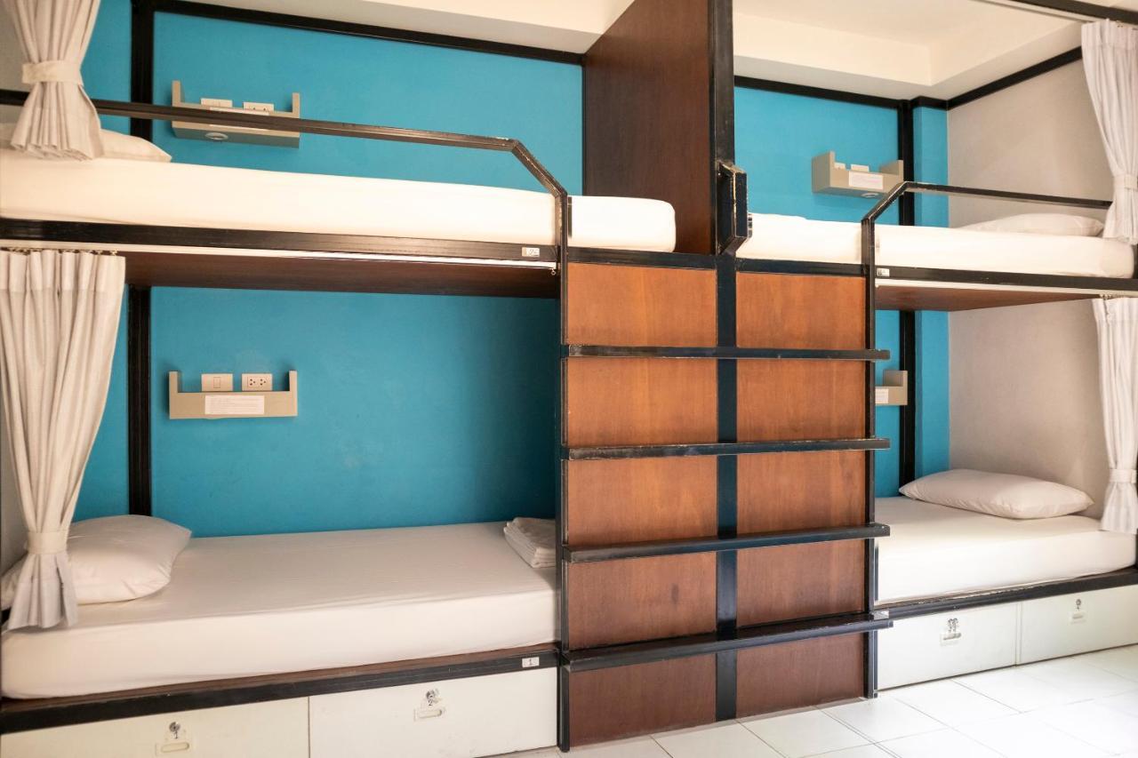 Oyo 501 At Night Hostel Phuket Εξωτερικό φωτογραφία
